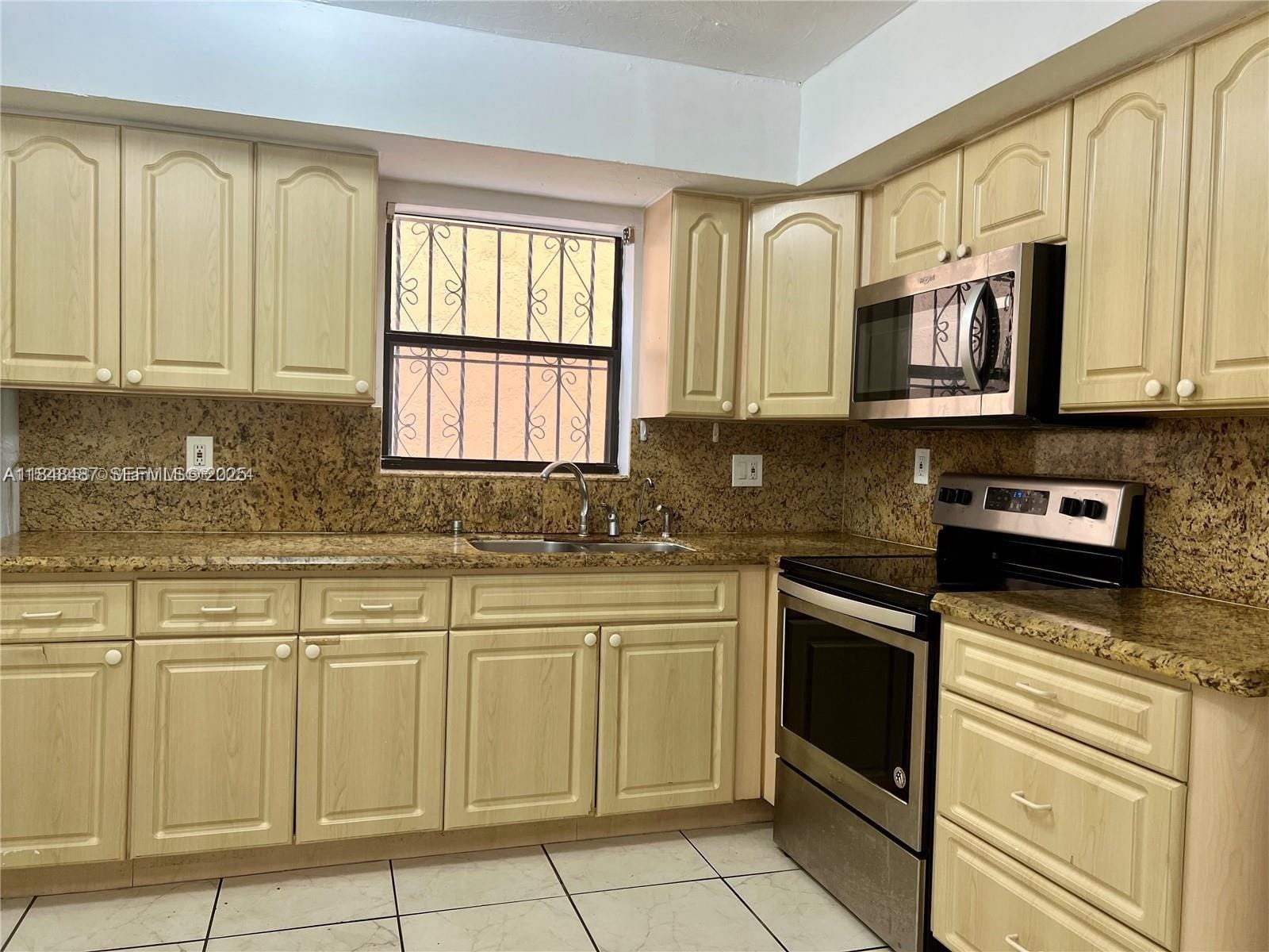 918 SW 7th Avenue 3-2, Miami, FL 33130 photo 6