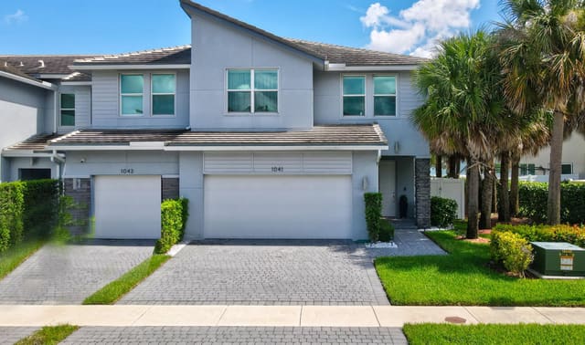 1041 Rio Court, Deerfield Beach, FL 33064