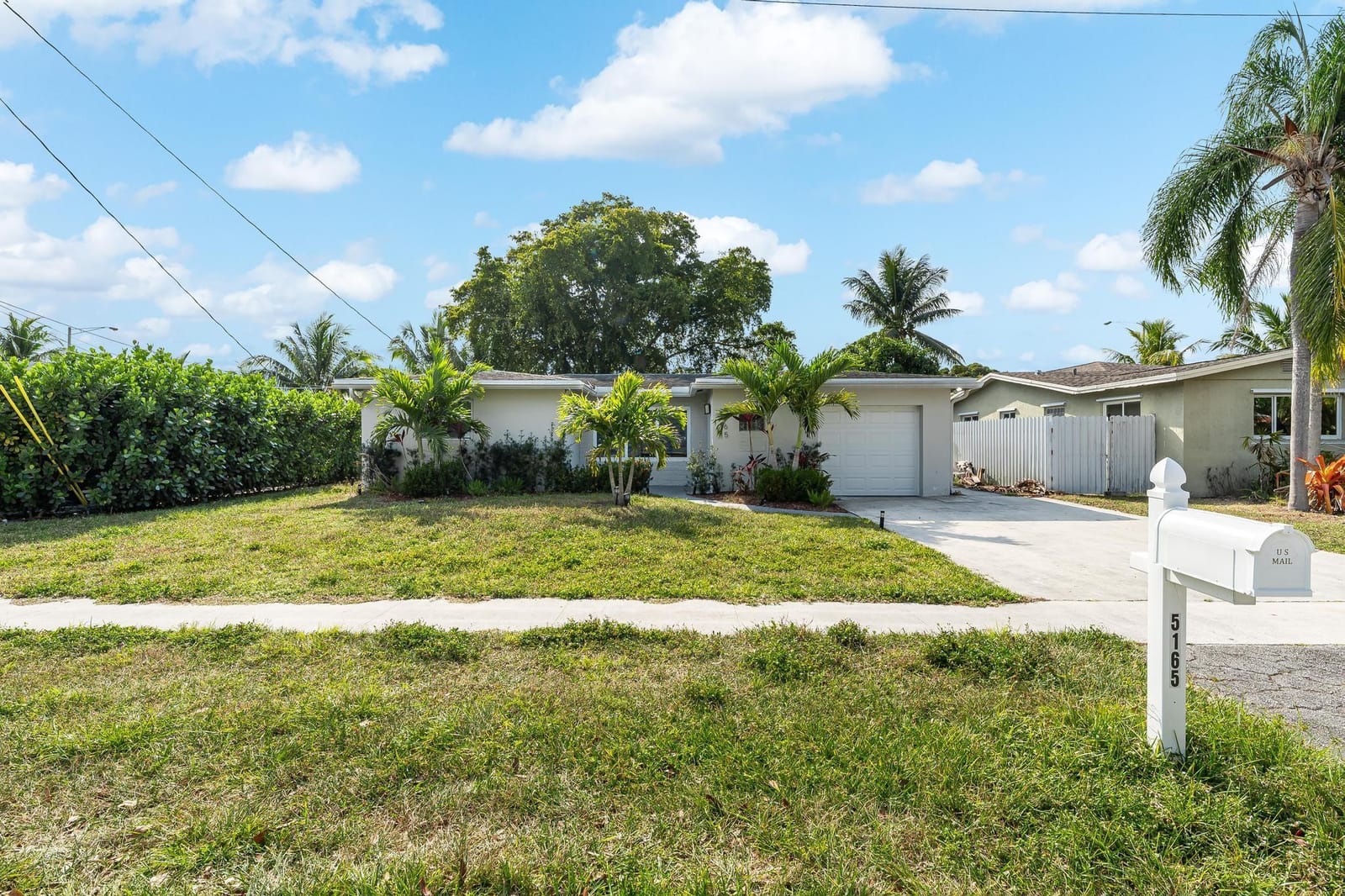 5165 SW 95th Avenue, Cooper City, FL 33328