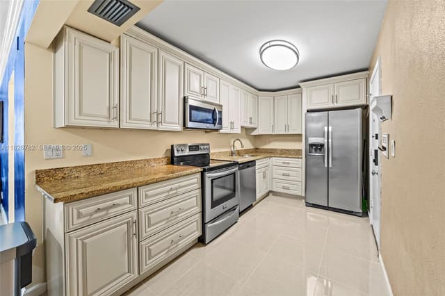 1428 SE 4th Avenue 146, Deerfield Beach, FL 33441