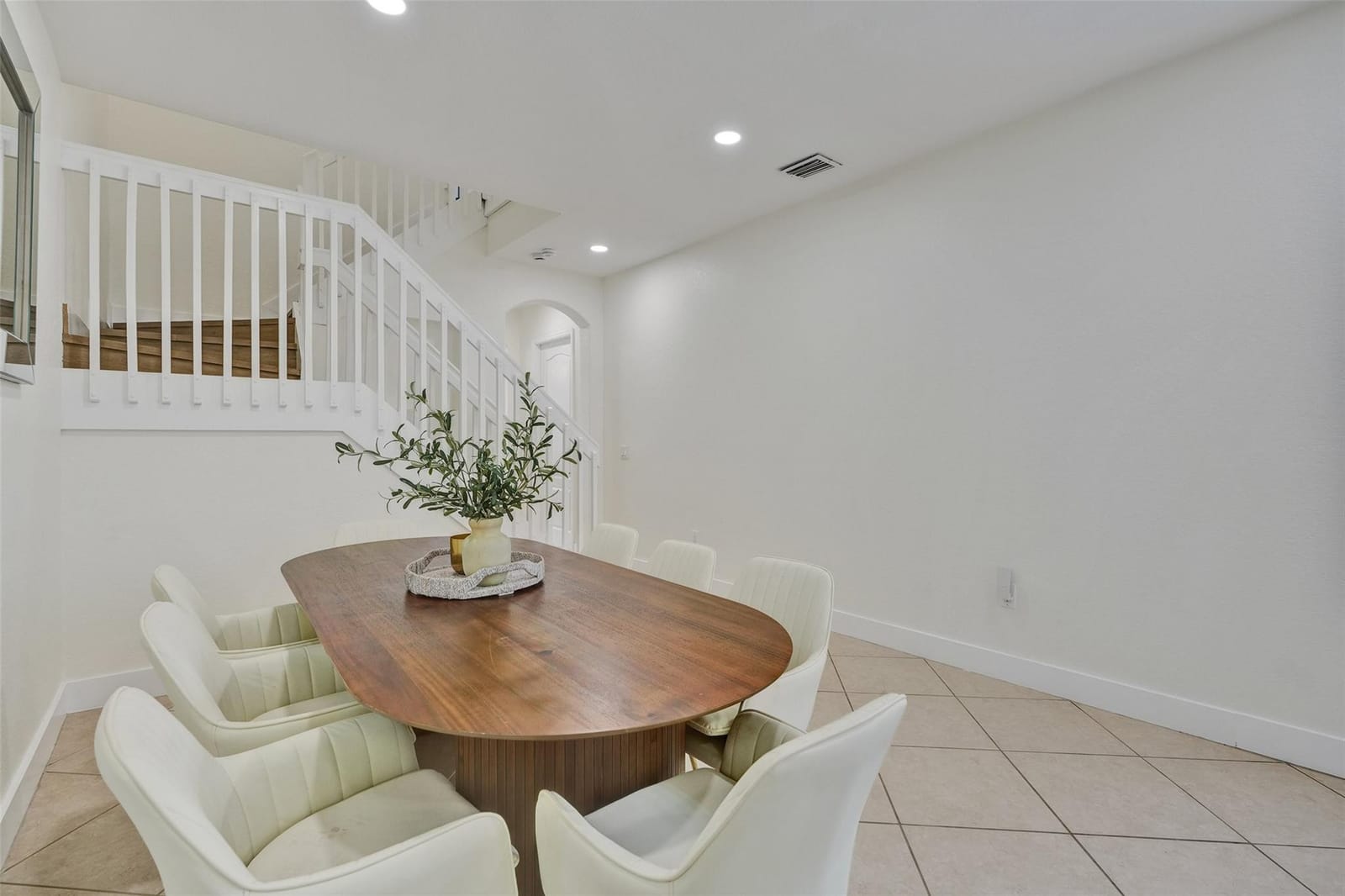 4431 Arabian Way — photo 8