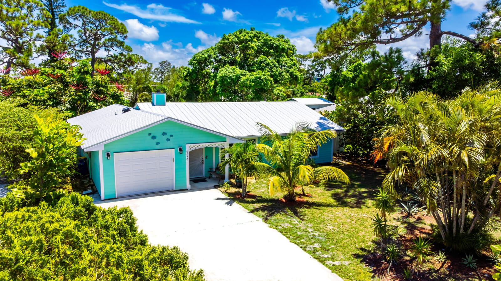 4890 SE Pine Ridge Way, Stuart, FL 34997