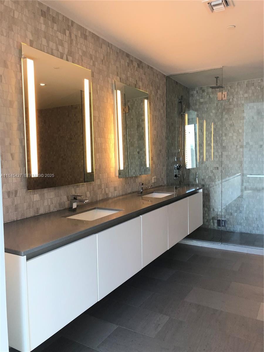 88 SW 7th Street 2305 — photo 8