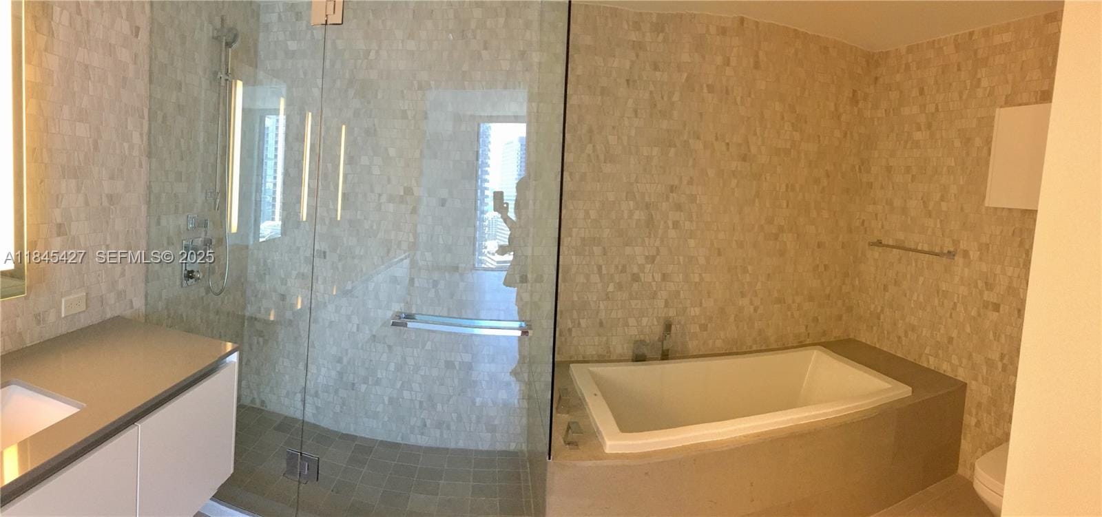 88 SW 7th Street 2305 — photo 9