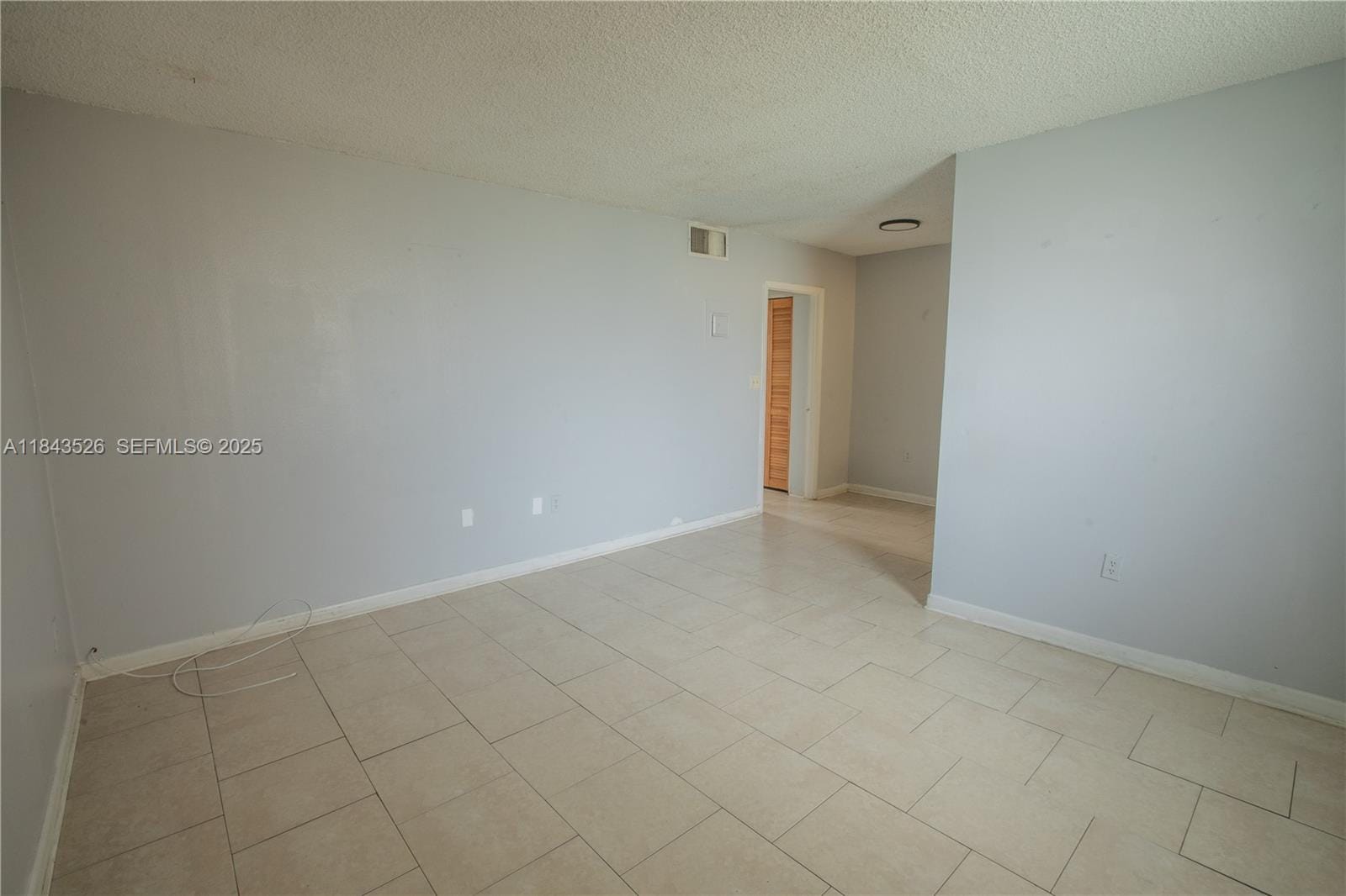 1975 NE 135th Street 3B, North Miami, FL 33181 photo 2