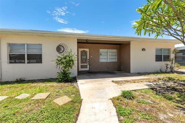 213 NW 28th Avenue, Fort Lauderdale, FL 33311