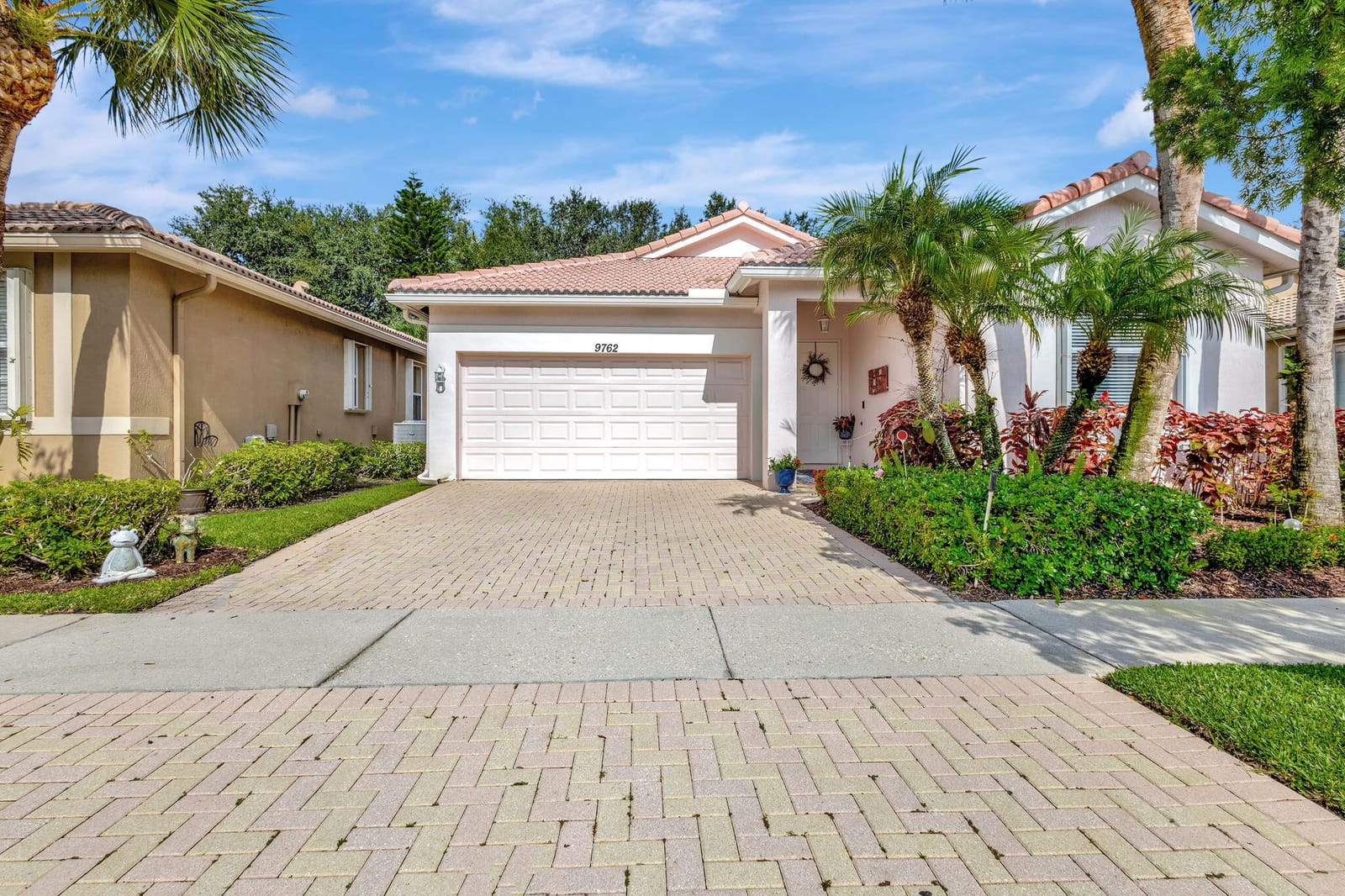 9762 Sandpiper Lane, West Palm Beach, FL 33411