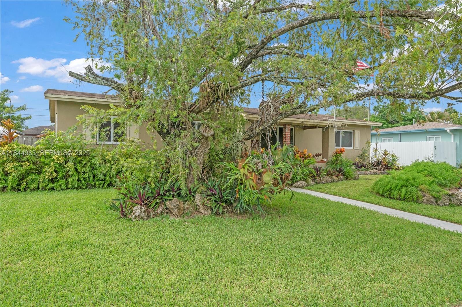 9880 Jamaica Drive, Cutler Bay, FL 33189 photo 6