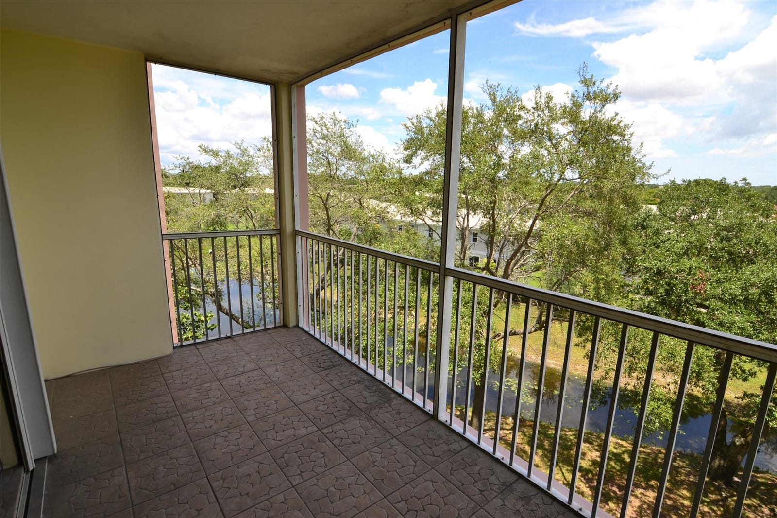 3575 Broken Woods Drive 502, Coral Springs, FL 33065 photo 18