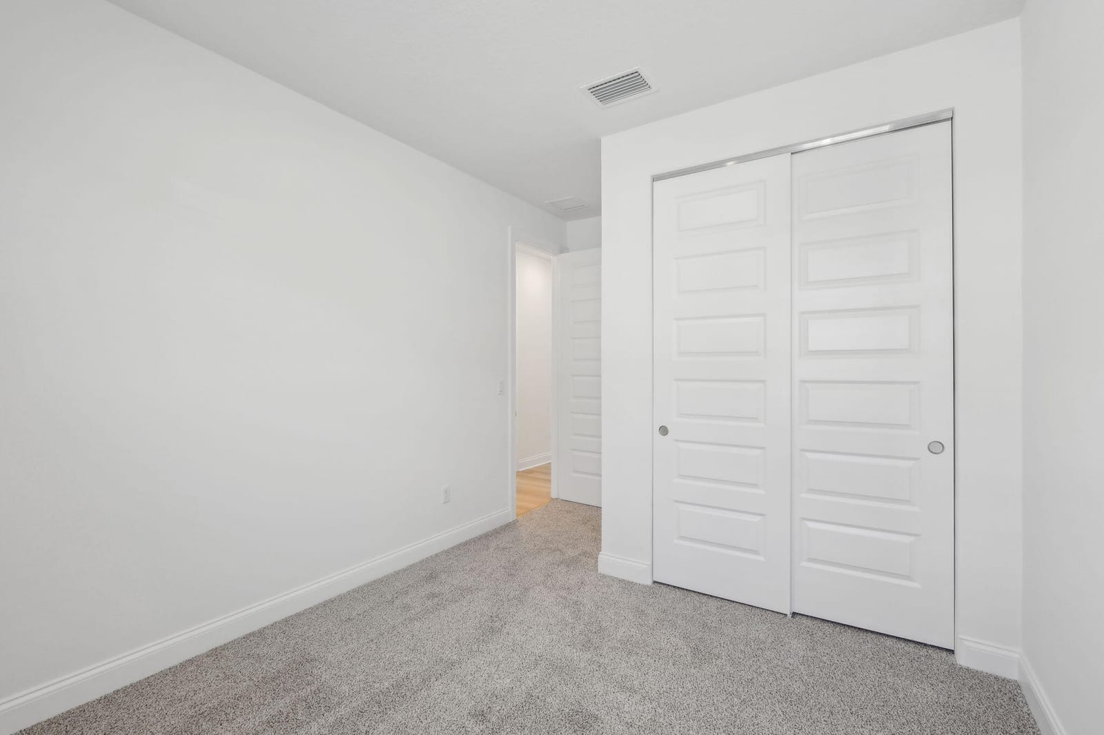 5684 Hampton Park Circle, Vero Beach, FL 32966 photo 23