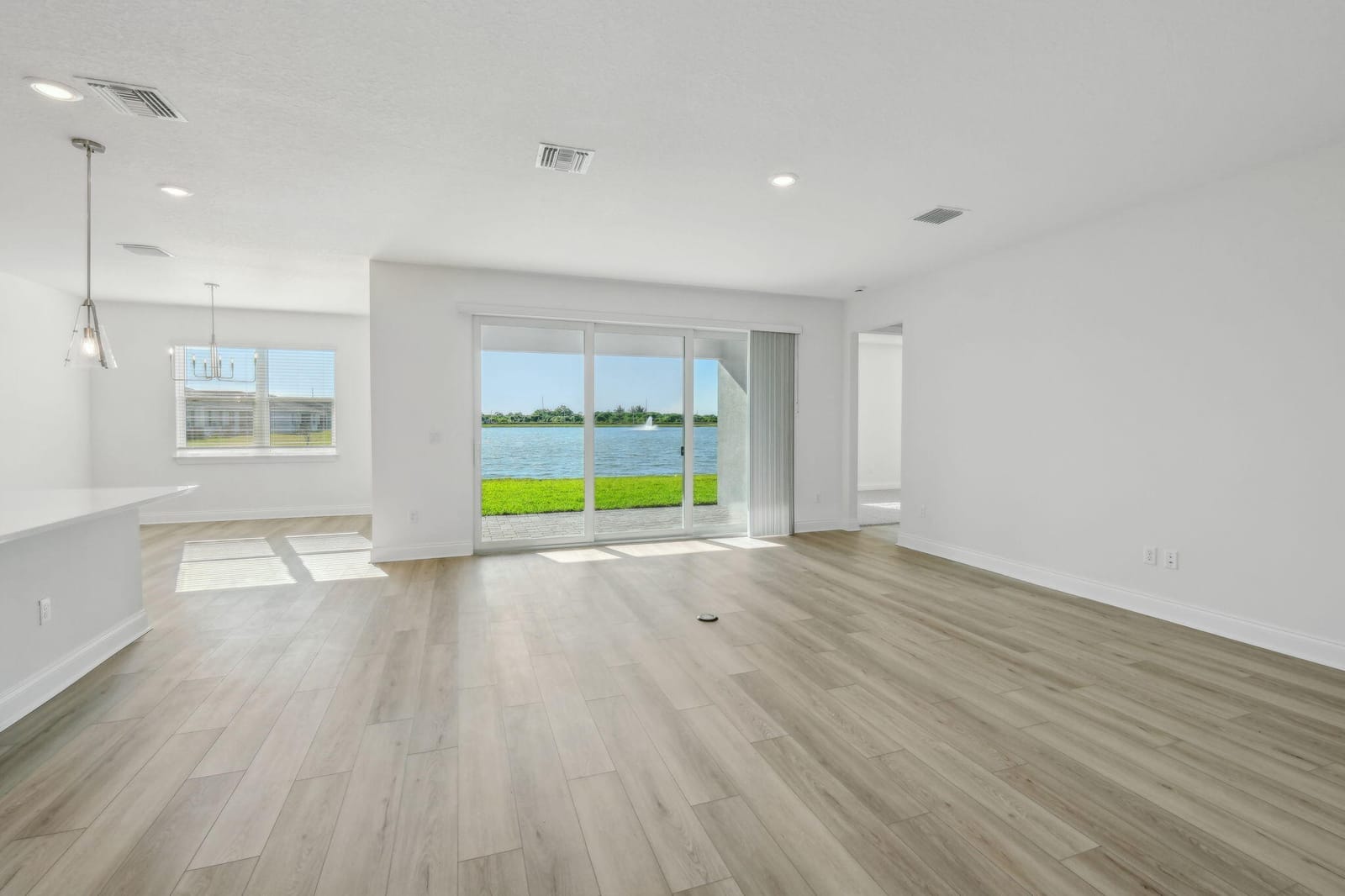 5684 Hampton Park Circle — photo 5