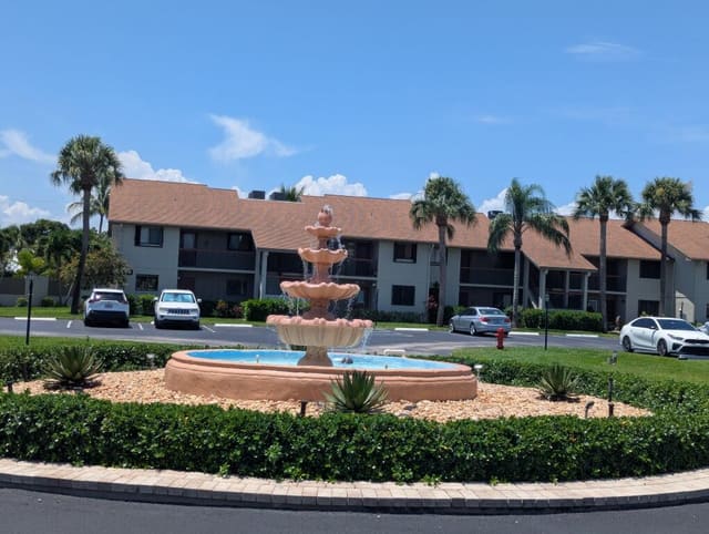 1600 NE Dixie Highway 10-101, sold in River Club Condo, Jensen Beach, FL