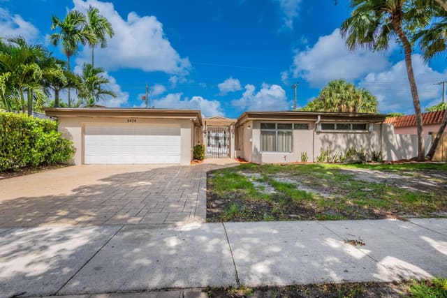 8424 SW 102nd Place, Miami, FL 33173