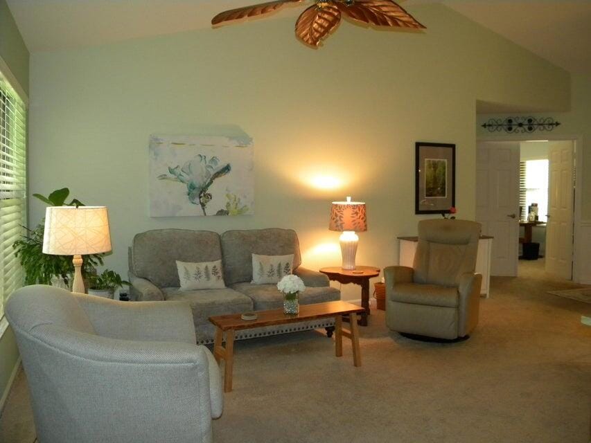77 Via De Casas Norte, Boynton Beach, FL 33426 photo 2