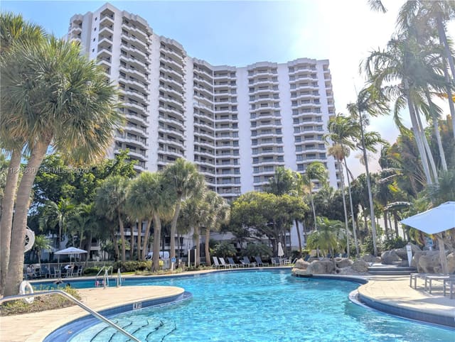 3300 NE 191 Street 1207, Parc Central Aventura Sou, Aventura, FL