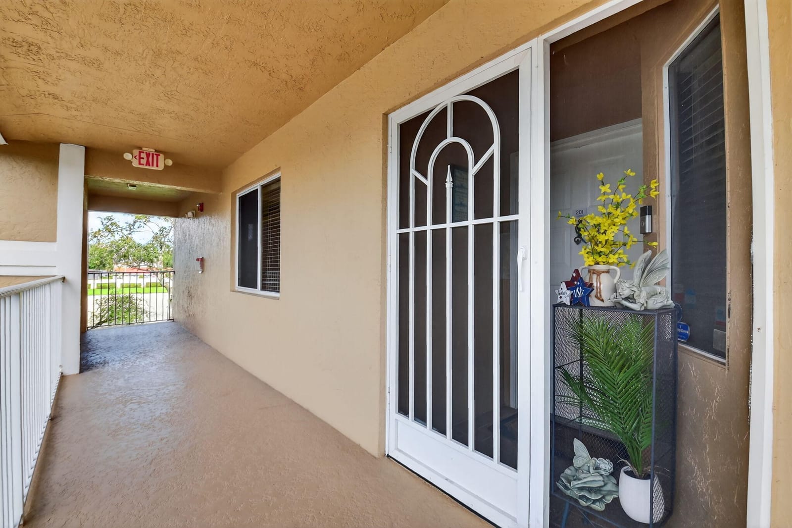5951 Regal Glen Drive 201, Boynton Beach, FL 33437 photo 3