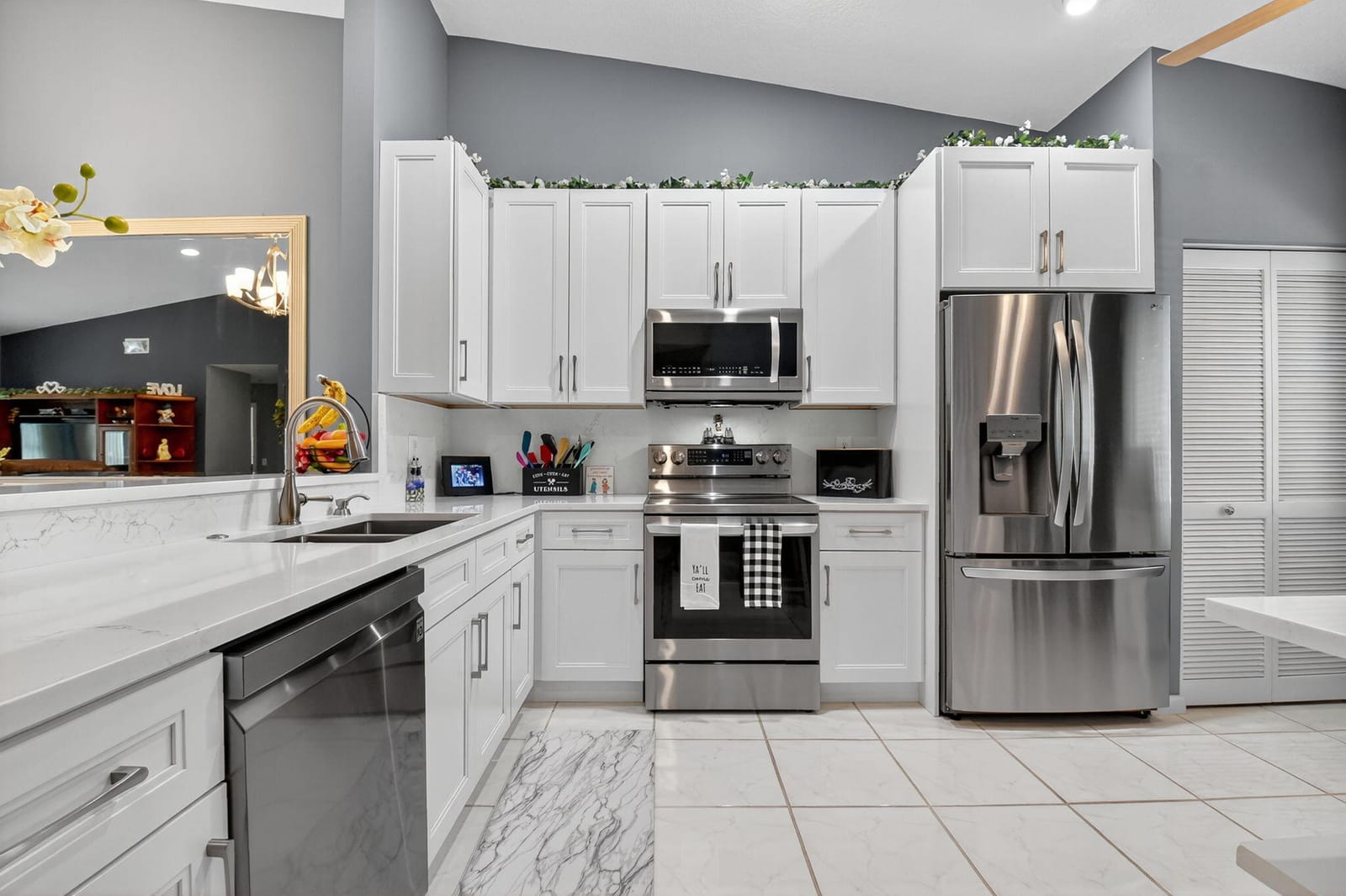 5951 Regal Glen Drive 201, Boynton Beach, FL 33437 photo 9