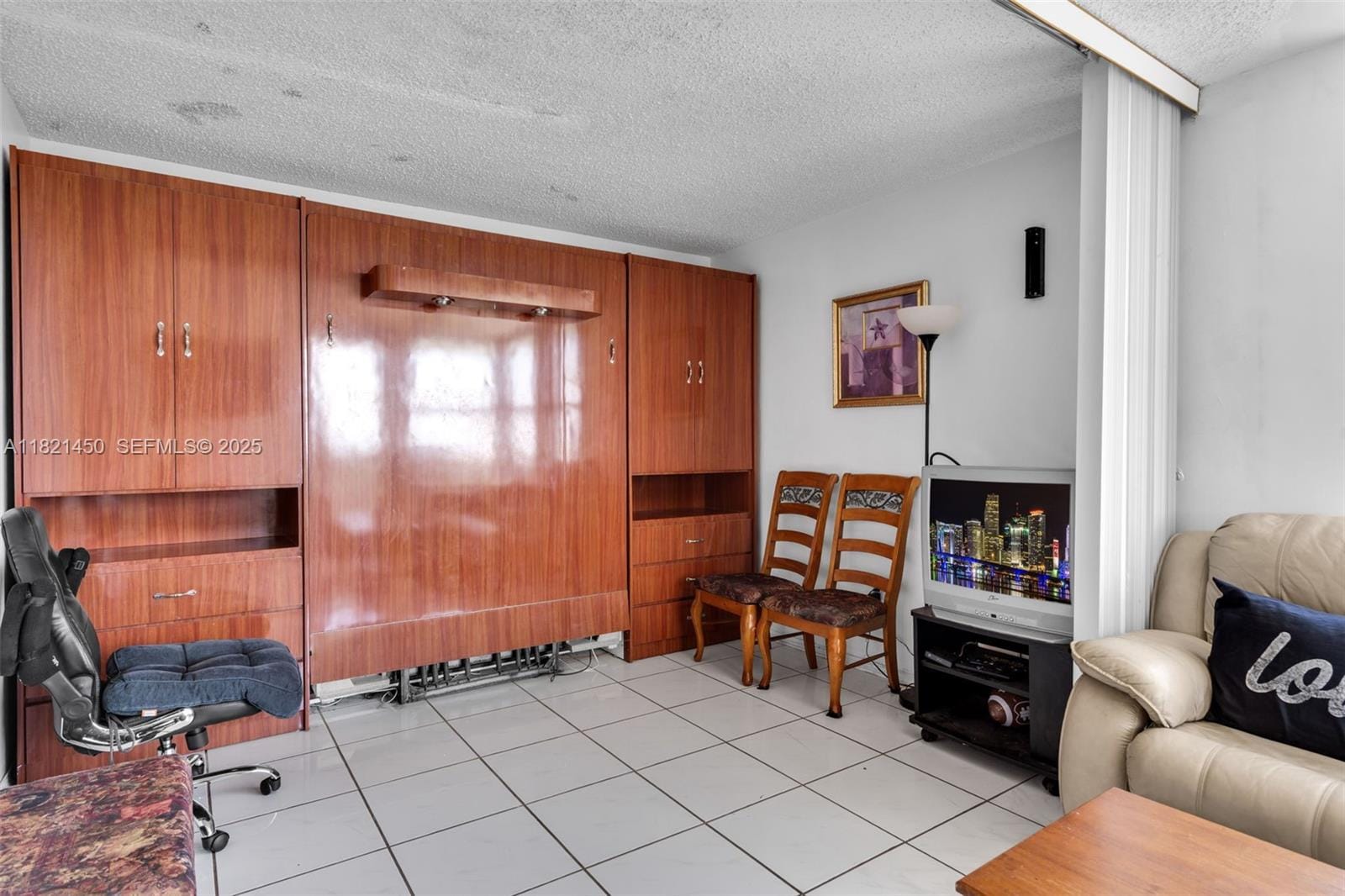 2899 Collins Avenue 821, Miami Beach, FL 33140 photo 11