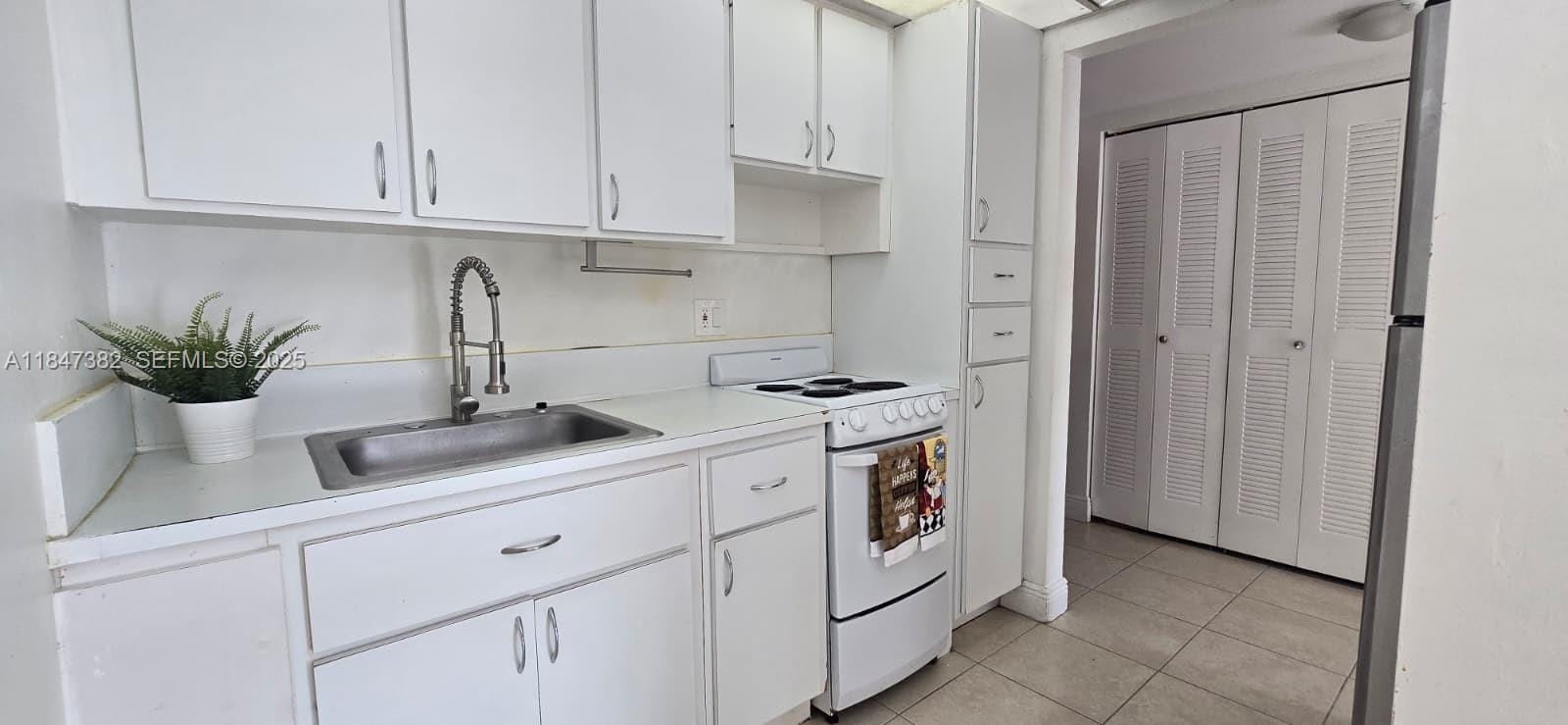 1750 W 56th Street 231 — photo 3