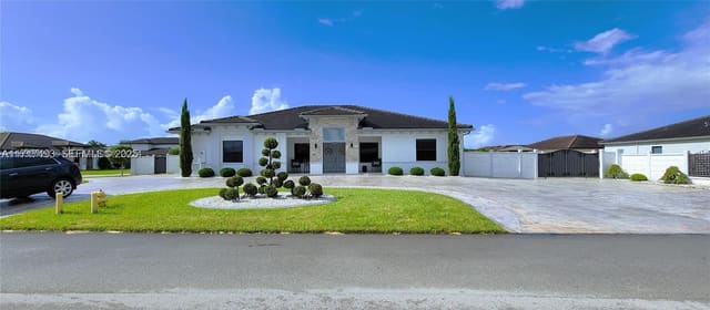 21350 SW 132nd Court, sold in Bonita Grand Estates Sout, Miami, FL