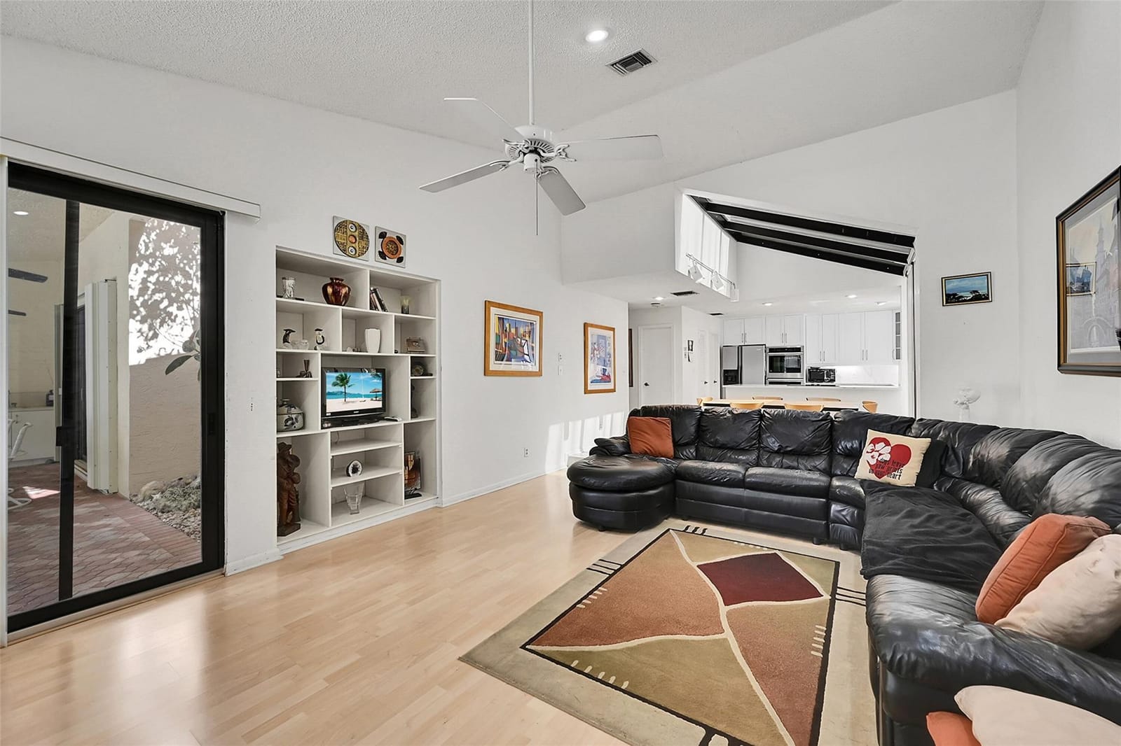 11008 NW 3rd Street — photo 11