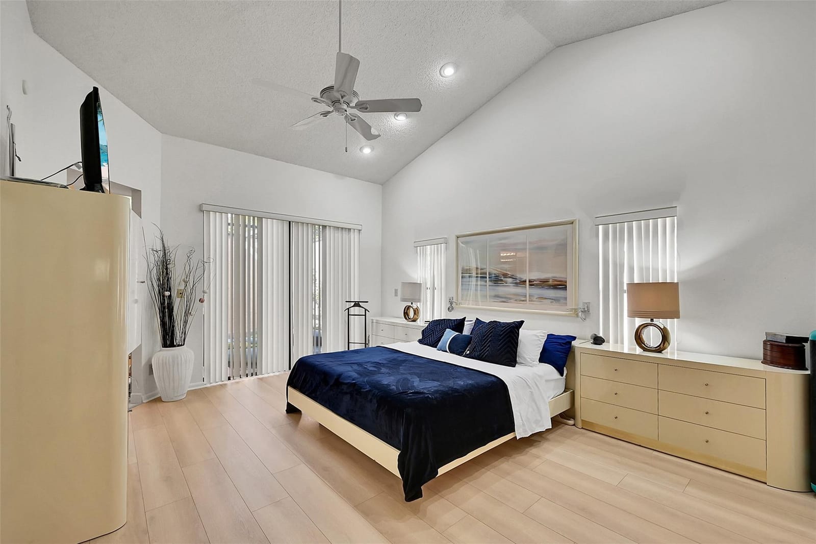 11008 NW 3rd Street — photo 12