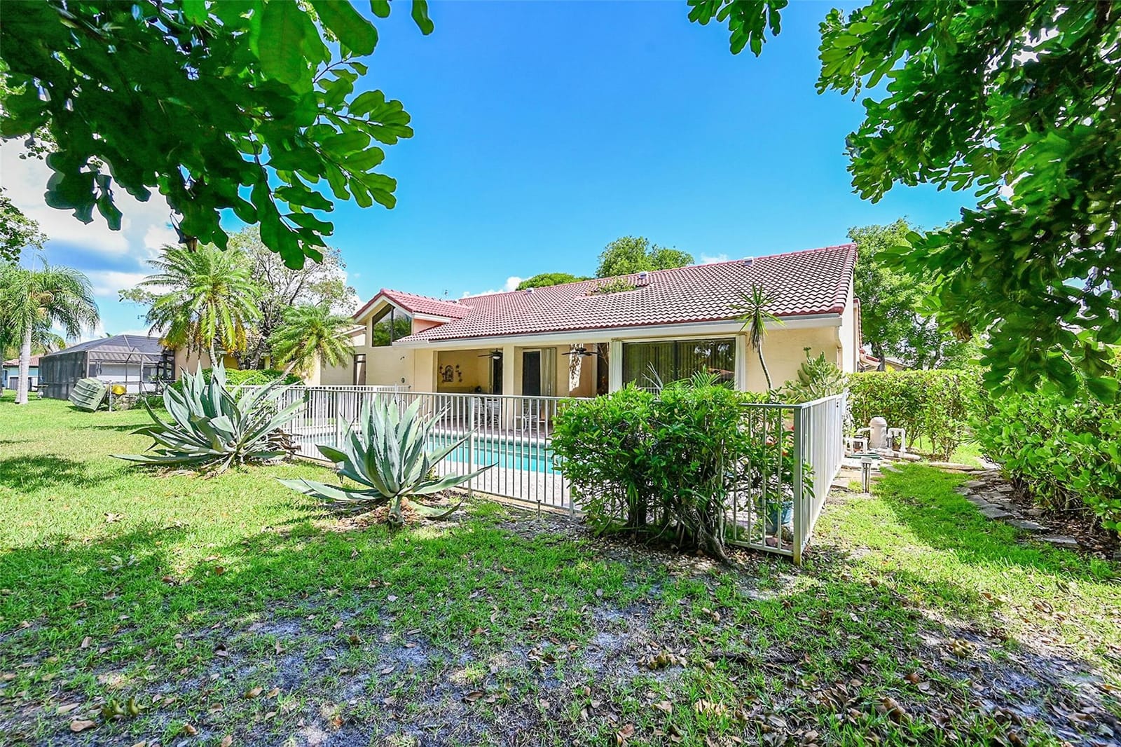 11008 NW 3rd Street — photo 7