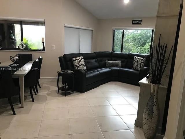 15405 N Miami Lakeway N 307, Miami Lakes, FL 33014