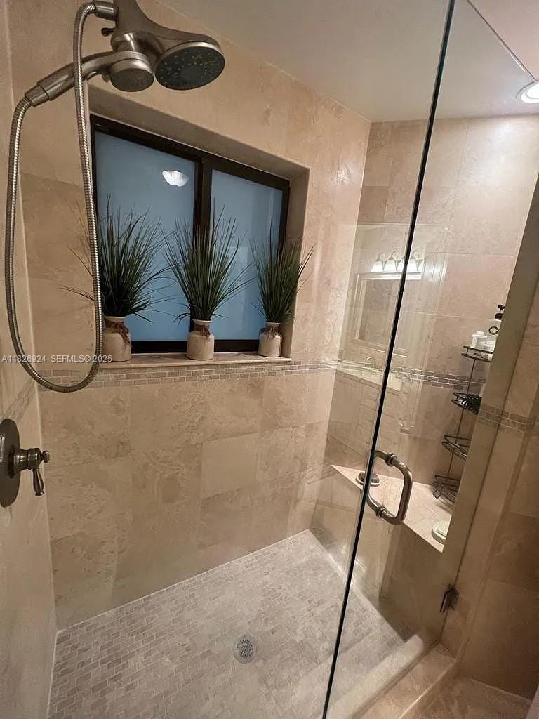 15405 N Miami Lakeway N 307 — photo 10