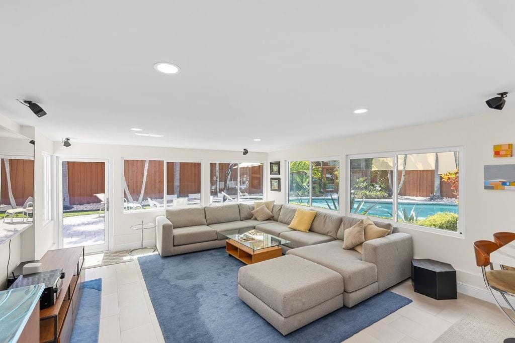 2632 NW 3rd Avenue, Wilton Manors, FL 33311
