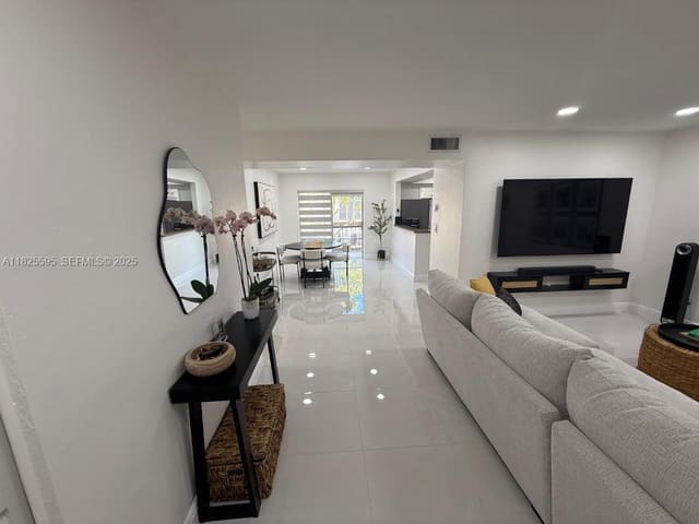 8401 SW 107th Avenue 364E, sold in Kendall Acres West Condo, Miami, FL