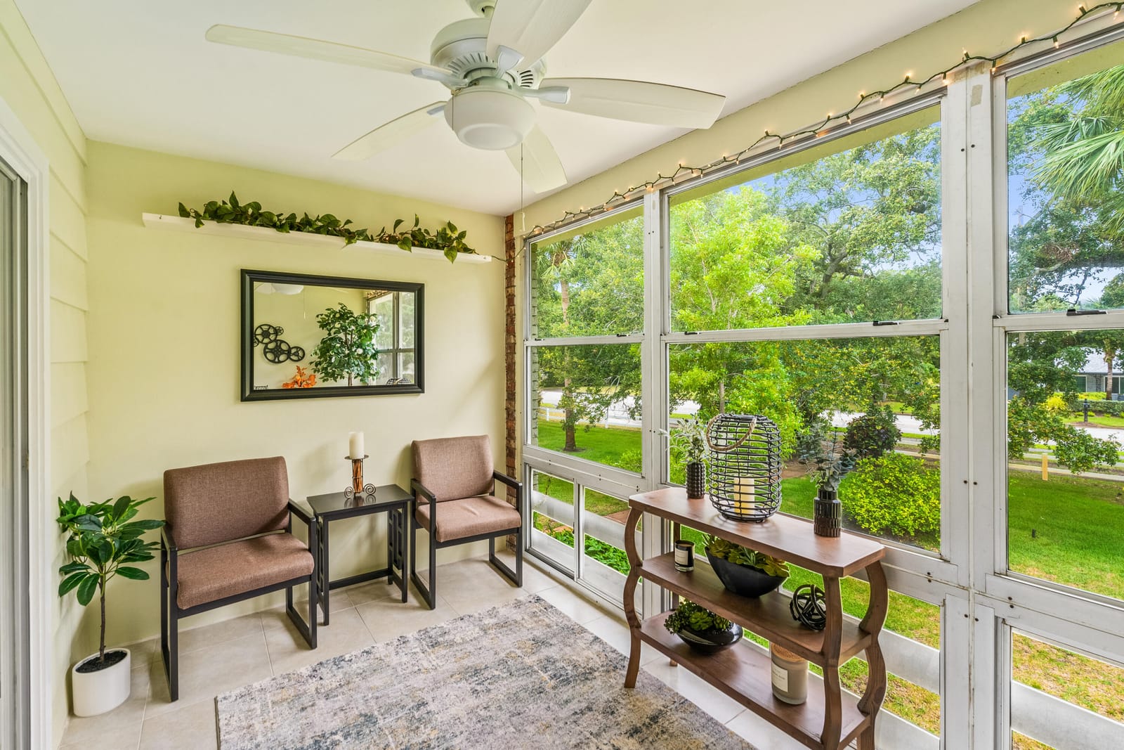 677 Royal Palm Boulevard 16, Vero Beach, FL 32960