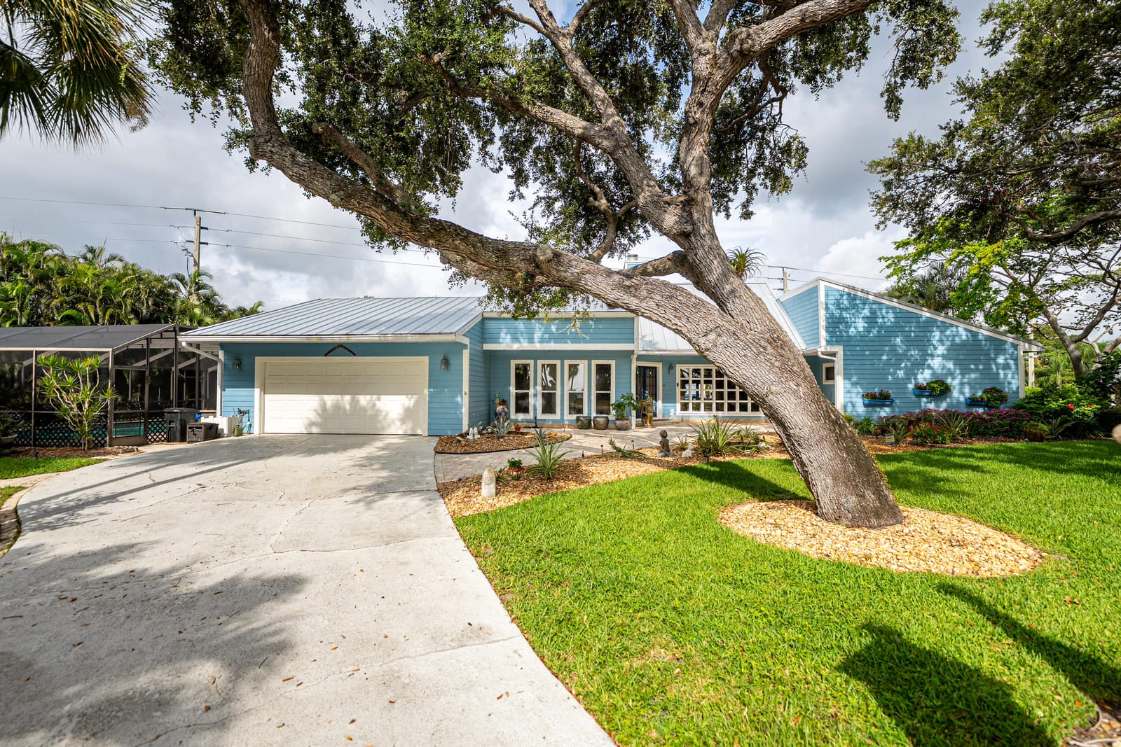 2 Palm Court, Stuart, FL 34996 photo 2