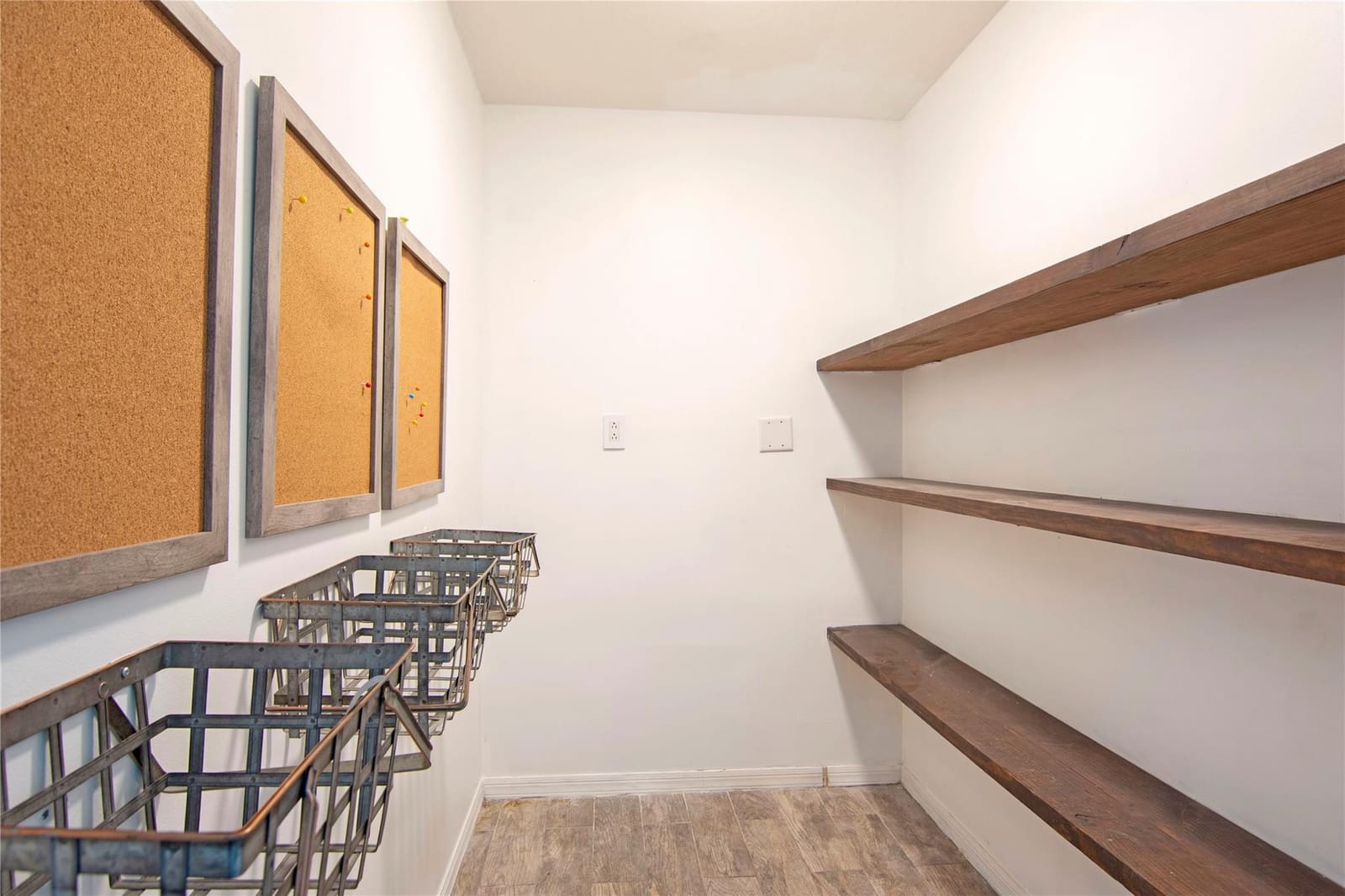 431 Azine Terrace — photo 11