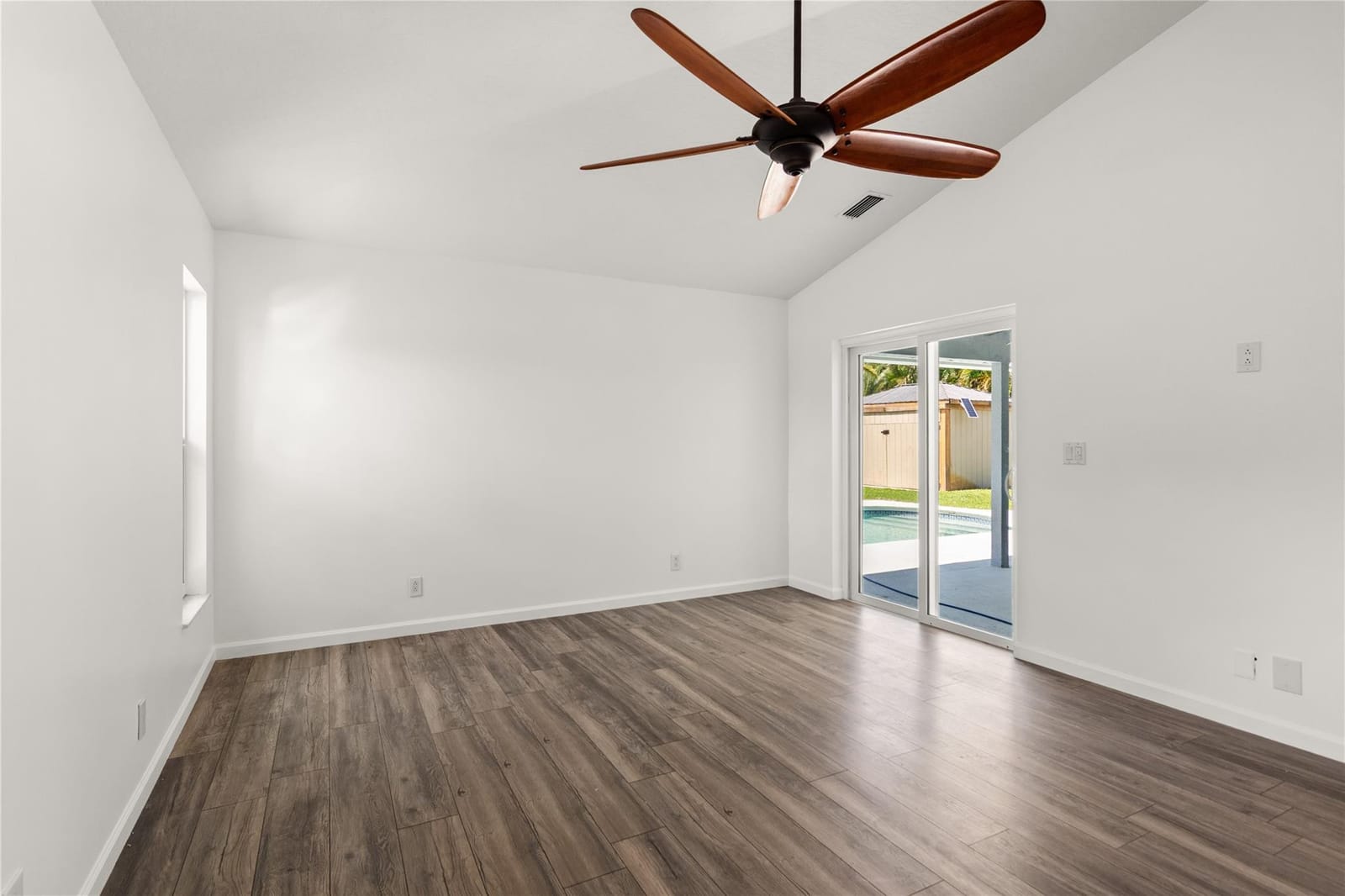 431 Azine Terrace — photo 6