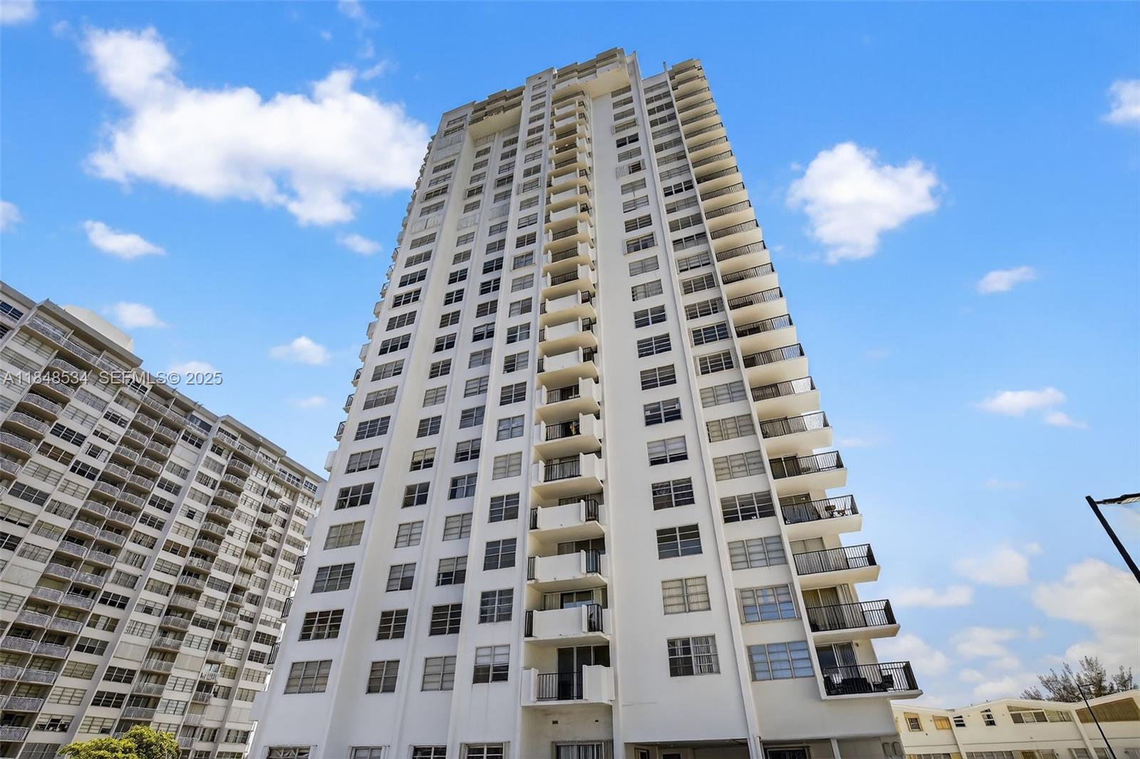 2750 NE 183rd Street 506, Aventura, FL 33160, Aventura