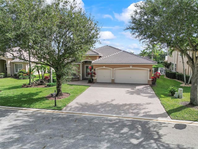 5840 NW 54th Circle, Coral Springs, FL 33067