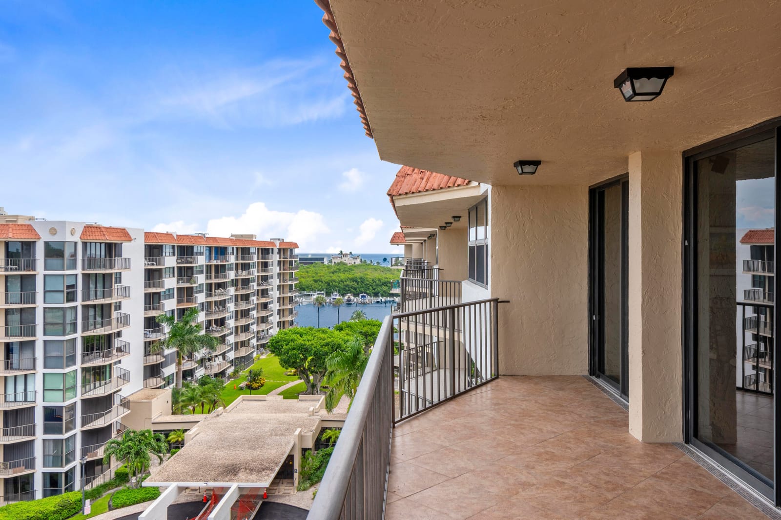 859 Jeffery Street 804, Boca Raton, FL 33487 photo 5