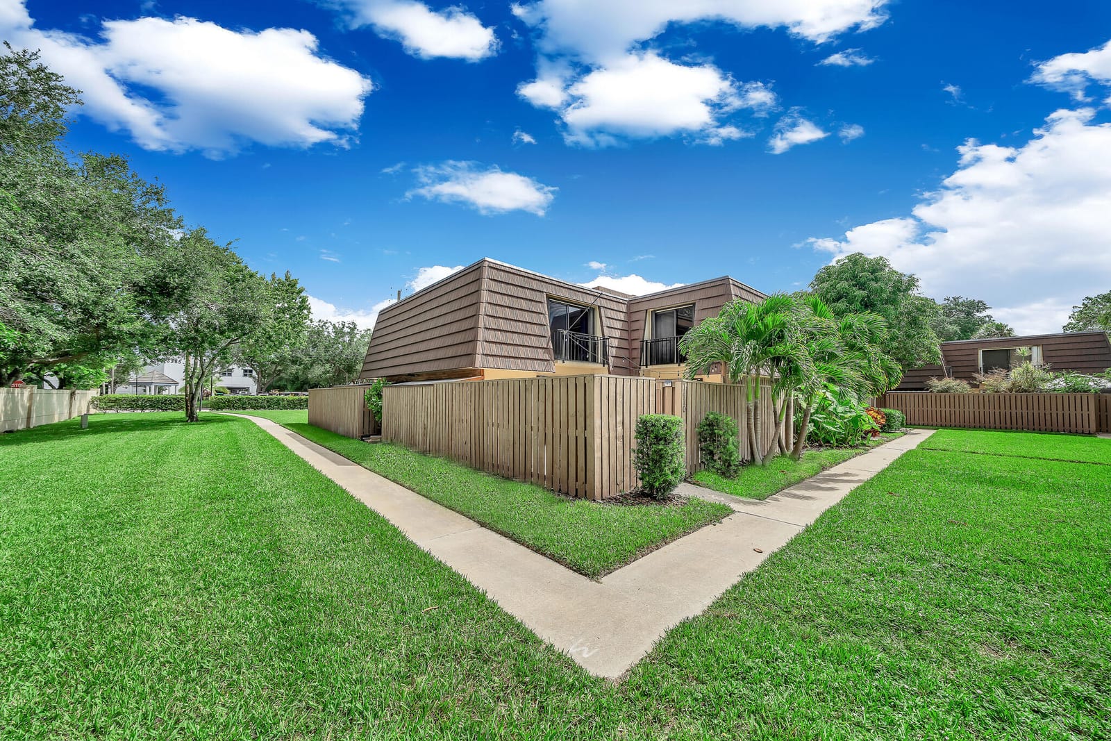 1410 14th Court, Palm Beach Gardens, FL 33410