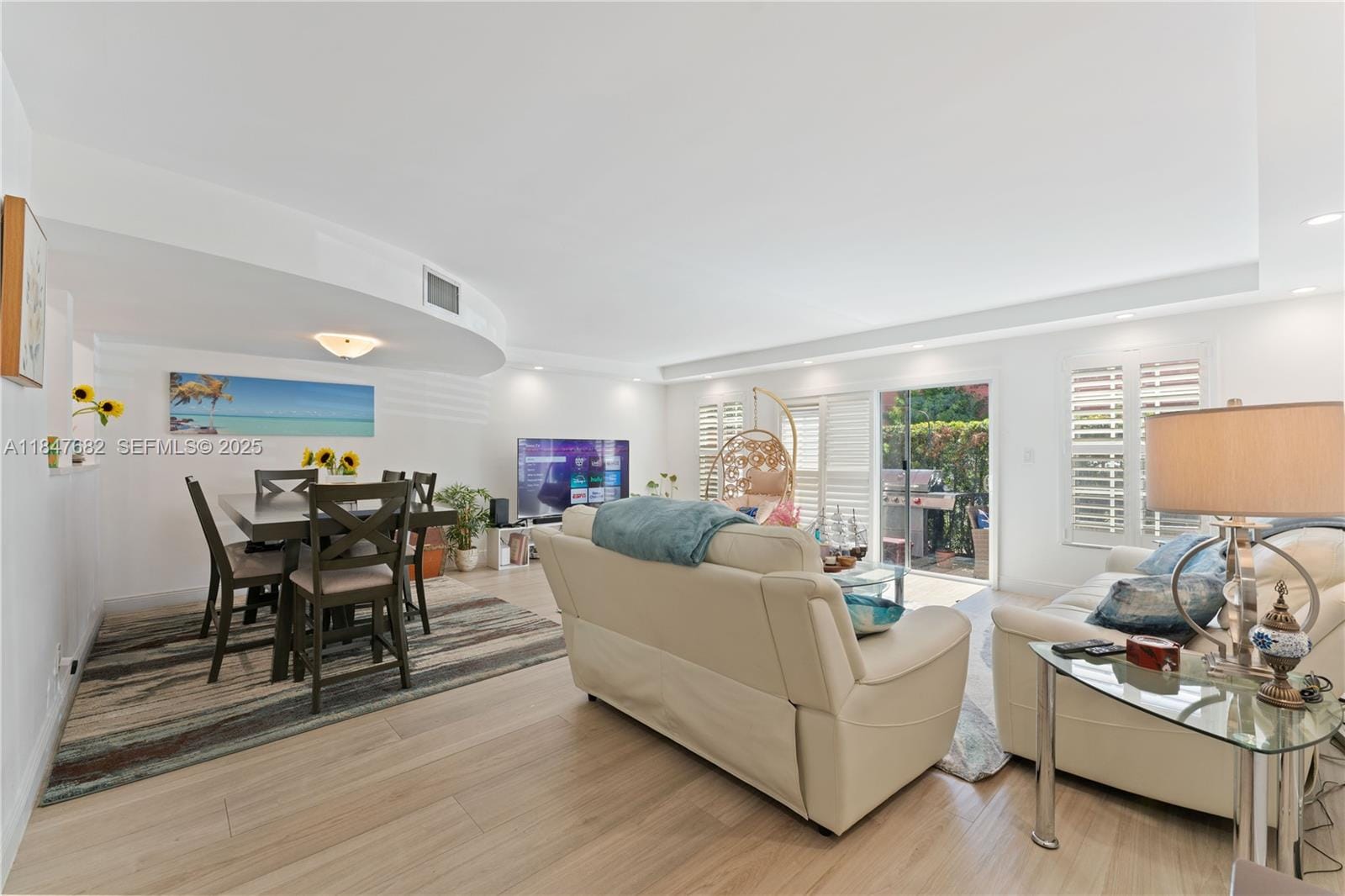 670 Tennis Club Drive 110, Fort Lauderdale, FL 33311 photo 2