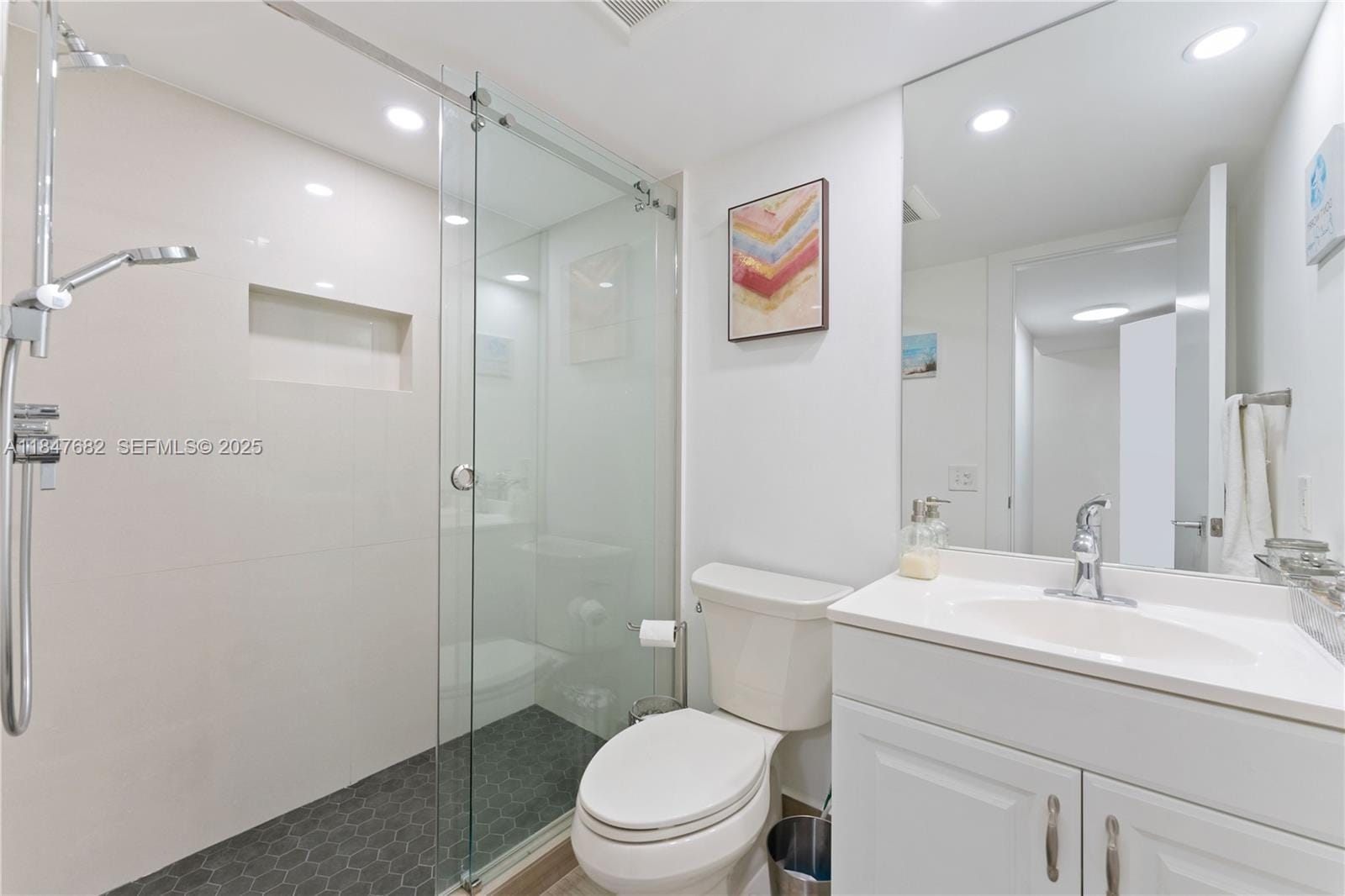 670 Tennis Club Drive 110, Fort Lauderdale, FL 33311 photo 22