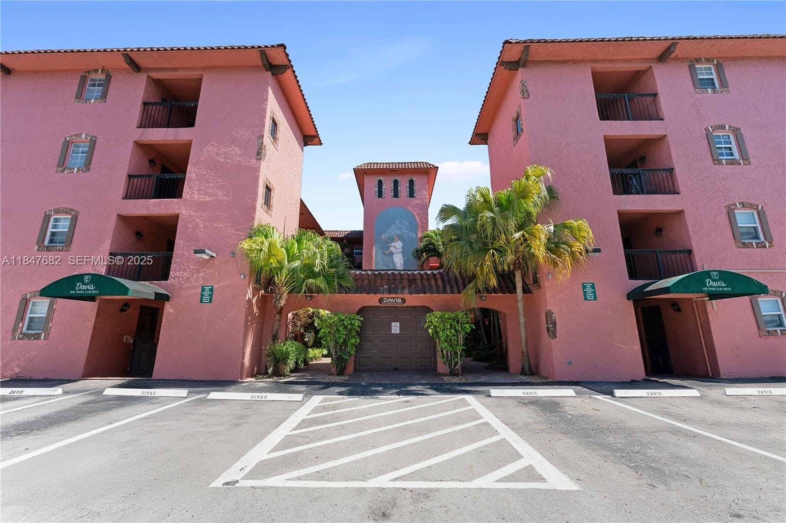 670 Tennis Club Drive 110, Fort Lauderdale, FL 33311 photo 29