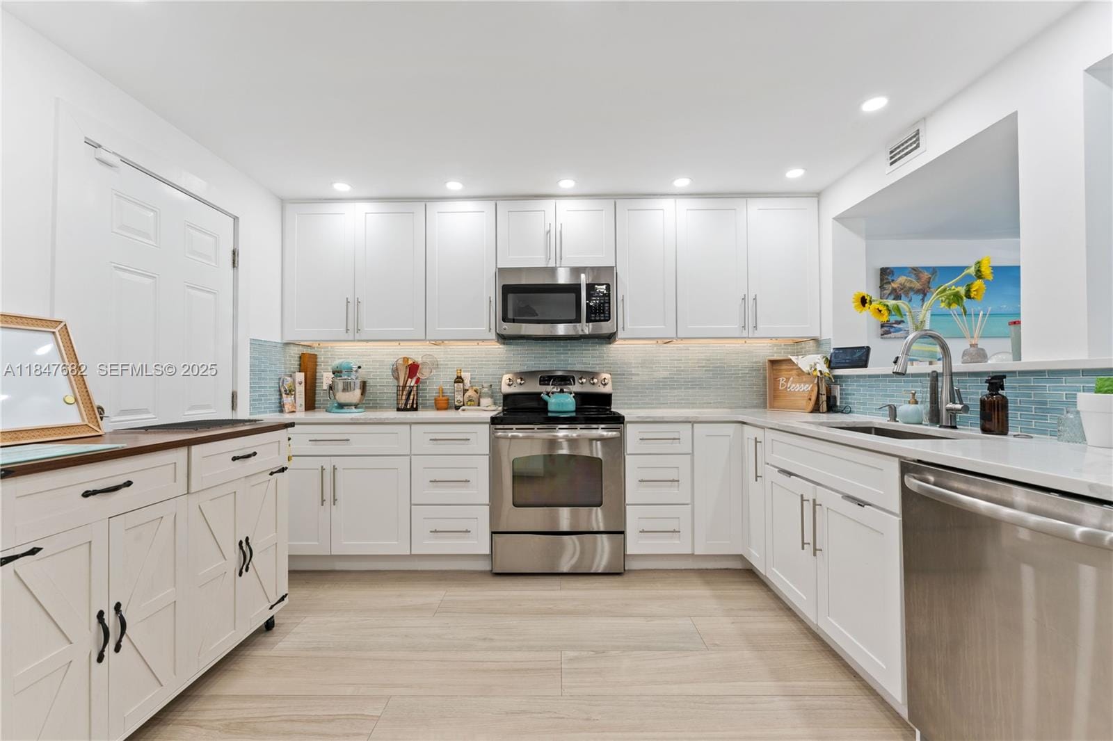 670 Tennis Club Drive 110, Fort Lauderdale, FL 33311 photo 8