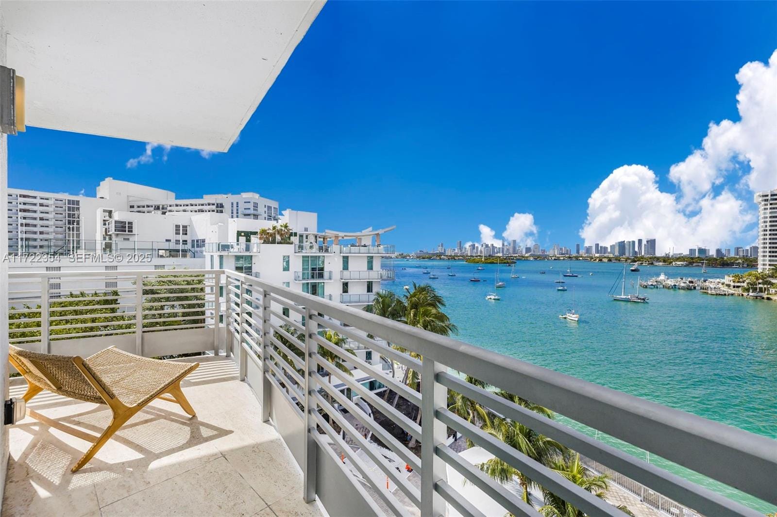 1445 16th Street 703, Miami Beach, FL 33139 photo 2