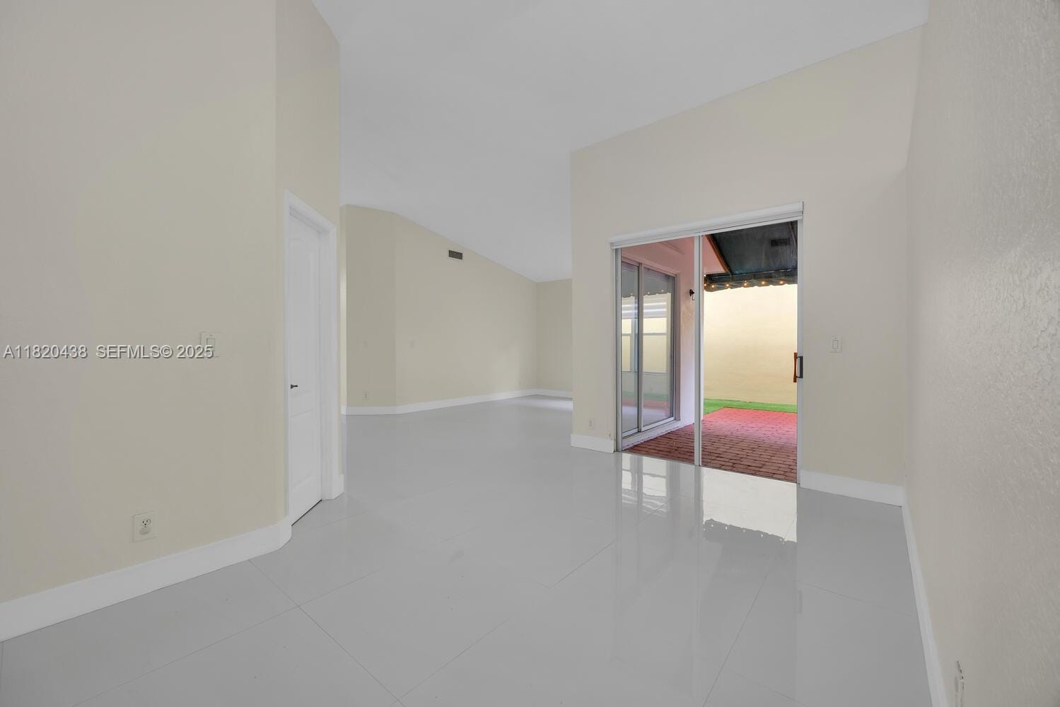 9785 NW 29th Terrace — photo 11