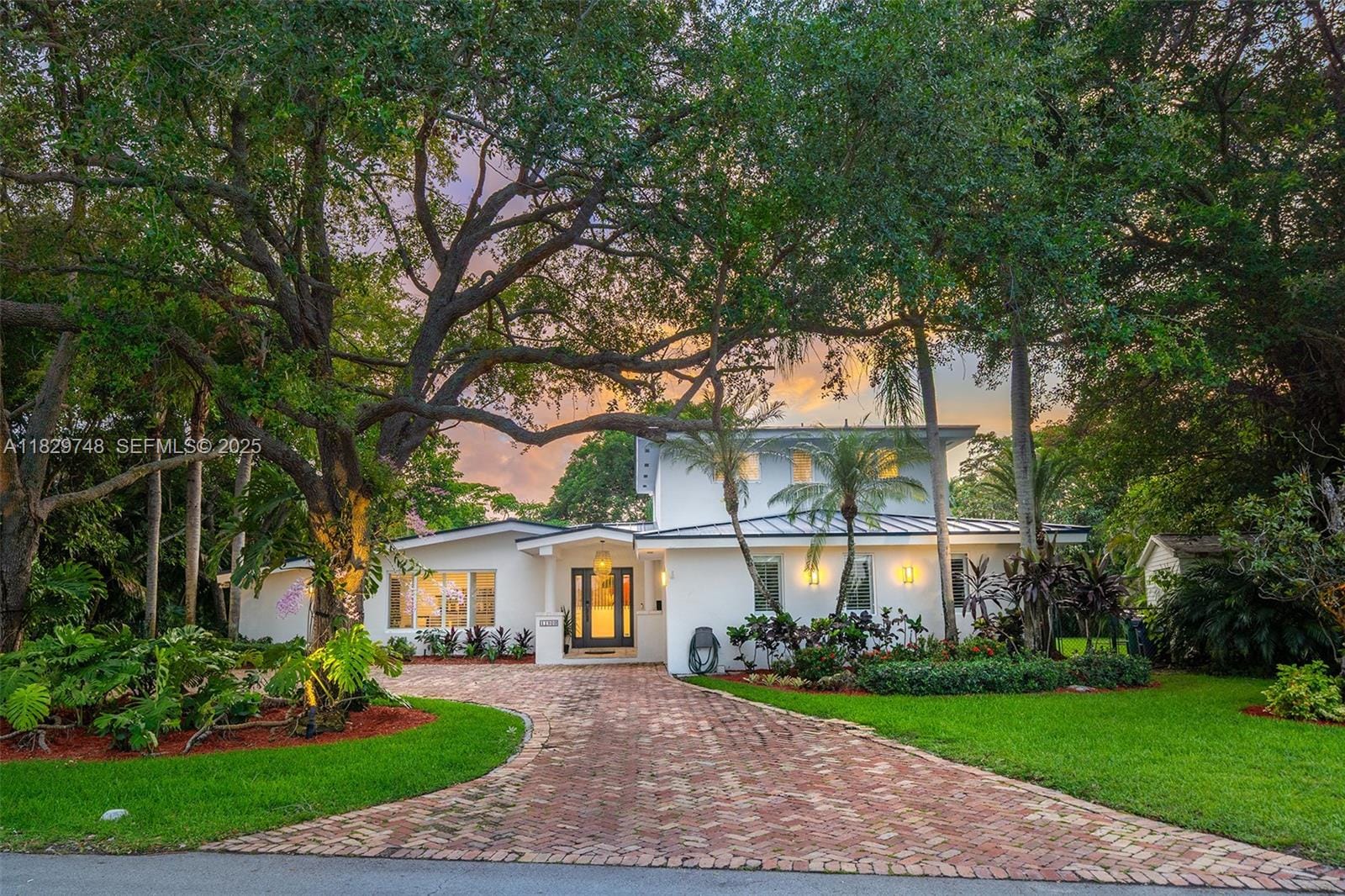 11900 SW 70th Avenue, Pinecrest, FL 33156 photo 2