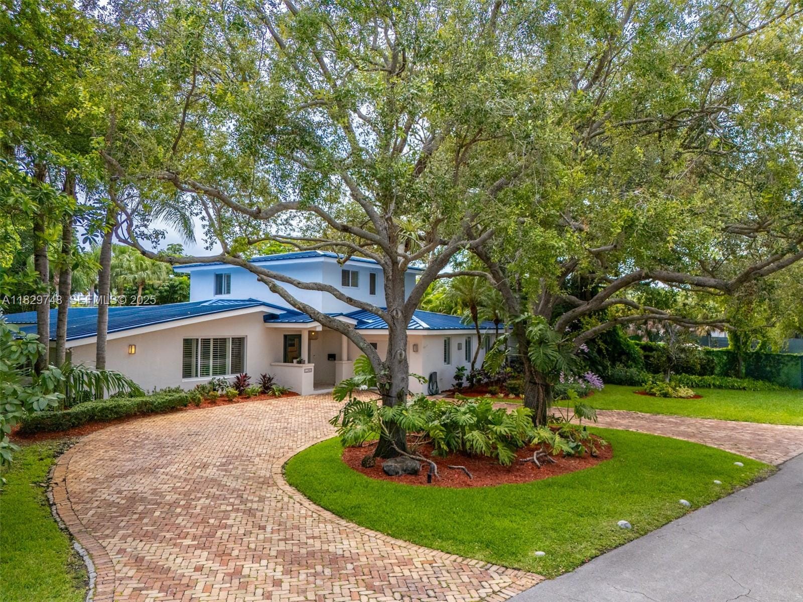 11900 SW 70th Avenue, Pinecrest, FL 33156 photo 3