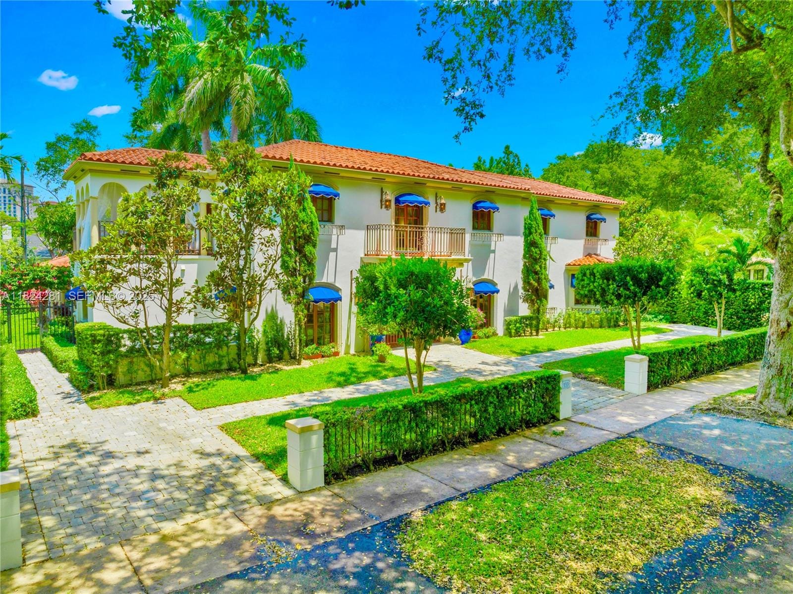 111 Aledo Avenue, Coral Gables, FL 33134 photo 3
