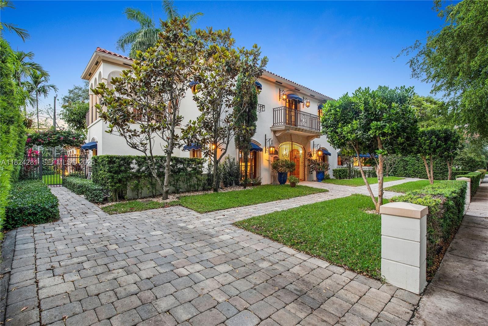111 Aledo Avenue, Coral Gables, FL 33134 photo 7