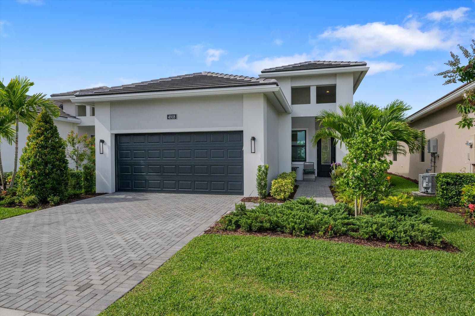 4918 Saint Armands Way — photo 3